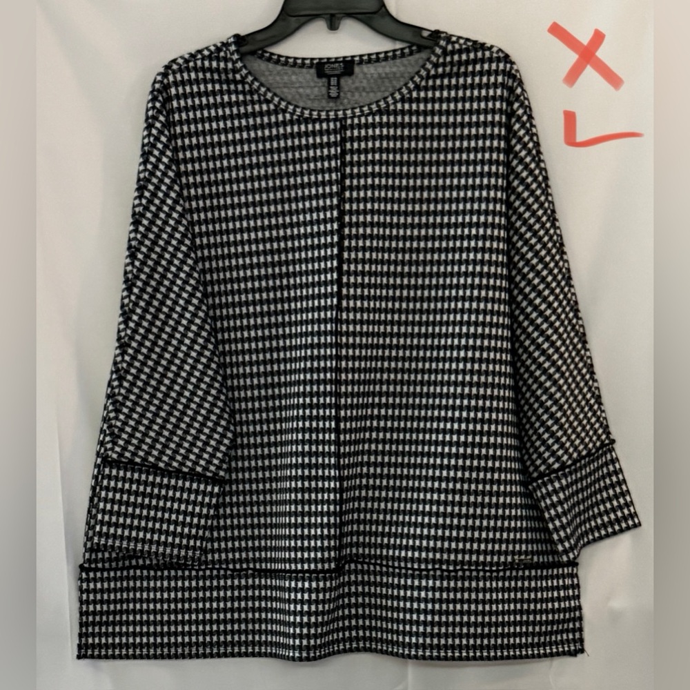 Jones New York Black and White Sweater